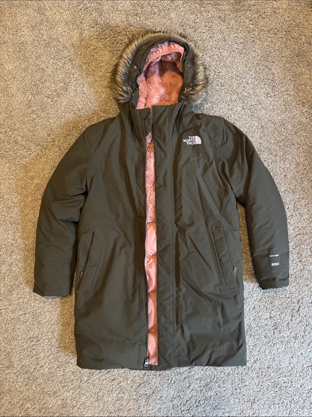The North Face Girl’s 14/16 women’s XS Olive Parka with Pink Lining